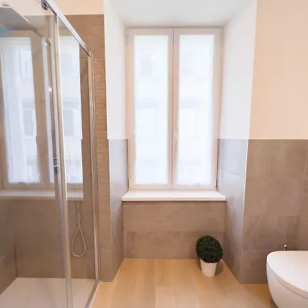 Slataper 11 Tirabora Short Rent, Con Parcheggio Privato Apartamento *